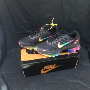 Men's Nike Airmax size 9 Rainbow